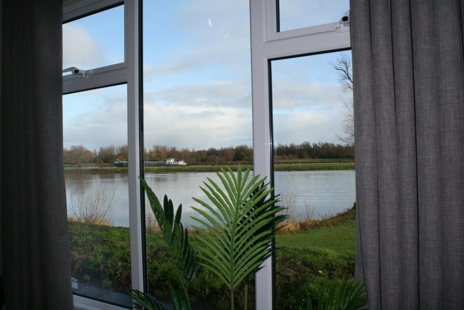 Recreatiepark En Jachthaven De Scherpenhof Terwolde Стая снимка