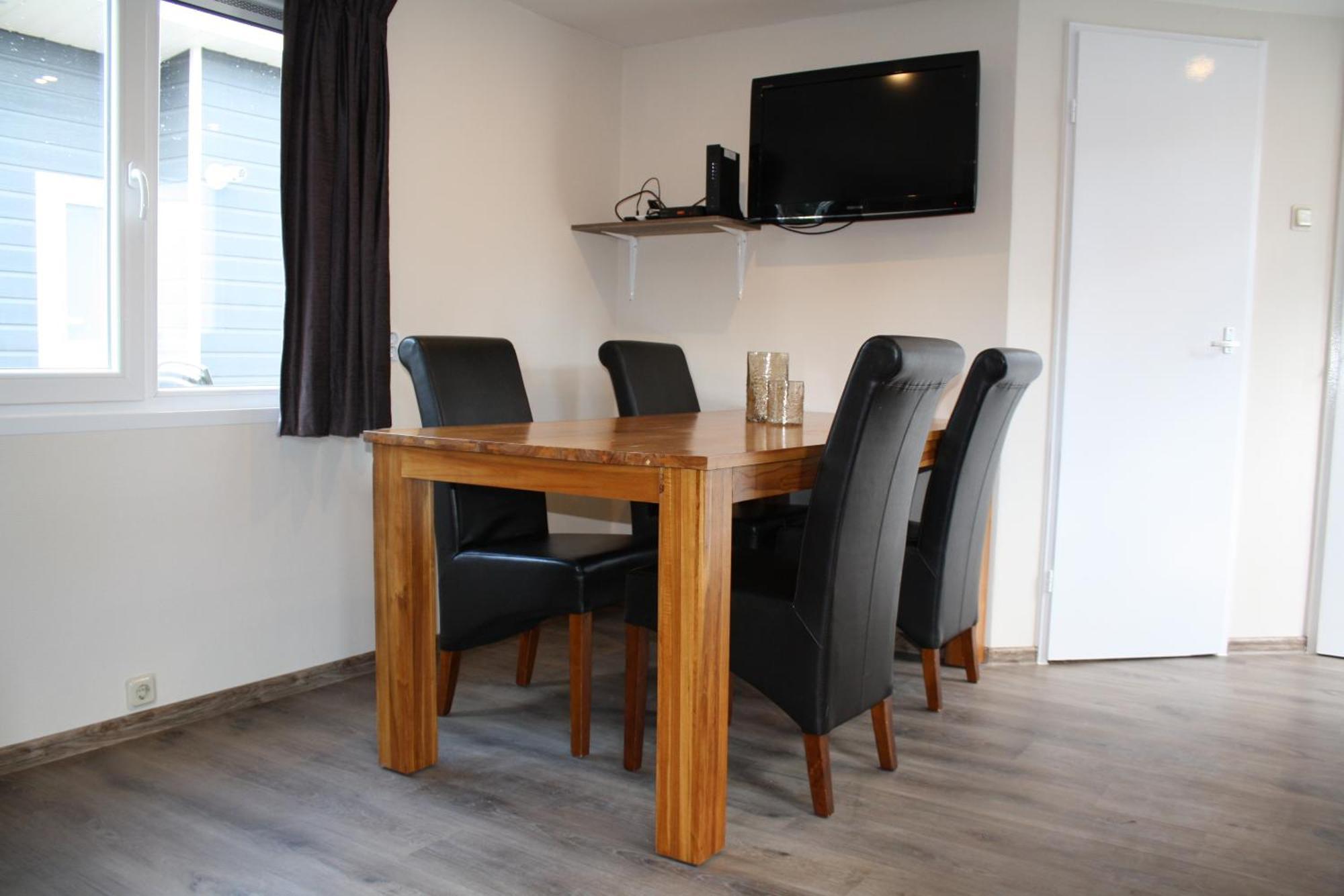 Recreatiepark En Jachthaven De Scherpenhof Terwolde Екстериор снимка